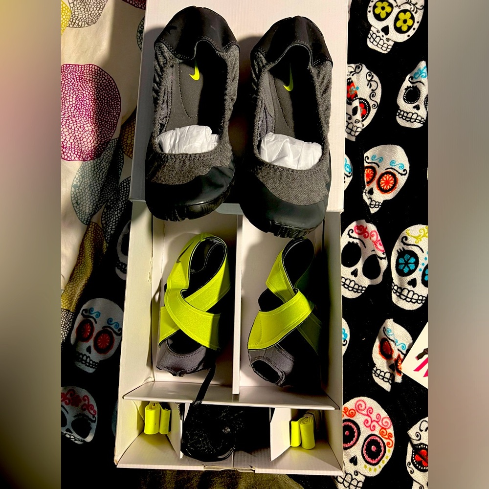 NIKE studio pack